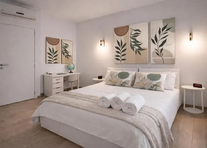Apartment Attico Luminoso Con Terrazzo E Parcheggio Gratuito
