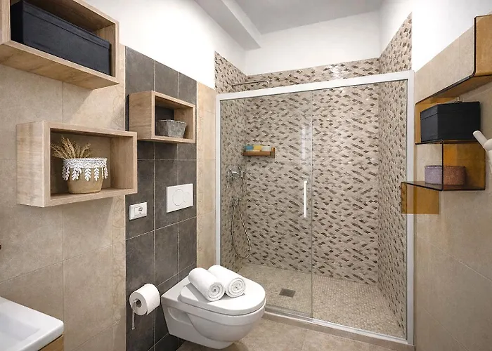 Attico Luminoso Con Terrazzo E Parcheggio Gratuito Apartment Rom